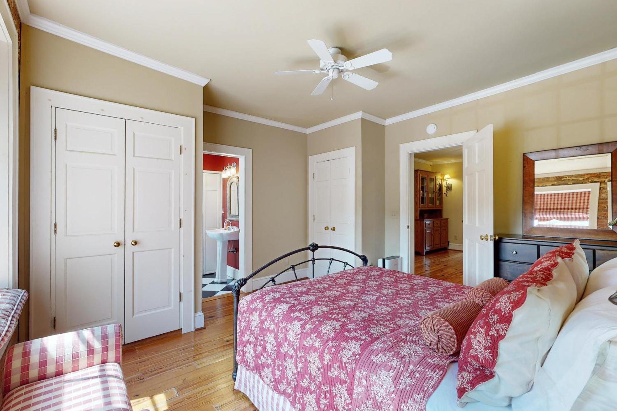 North Star Manor Apartment Уейнсвил Екстериор снимка